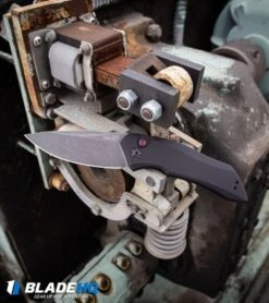 Kershaw Launch 1 Automatic Knife Blue Aluminum (3.4" BlackWash) 7100BLUBW 13 Kershaw Launch 1 Automatic Knife Blue Aluminum (3.4" BlackWash) 7100BLUBW -Knife Sale Shop Kershaw Launch 1 Automatic Knife Black Aluminum BlackWash 7100BW BHQ 27374 kp lifestyle web 2