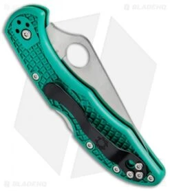 Spyderco Delica 4 Knife Flat Ground Green FRN (2.88" Satin Plain) C11FPGR -Knife Sale Shop Spyderco Delica 4 Green C11FPGR BHQ 5333 jr side 2
